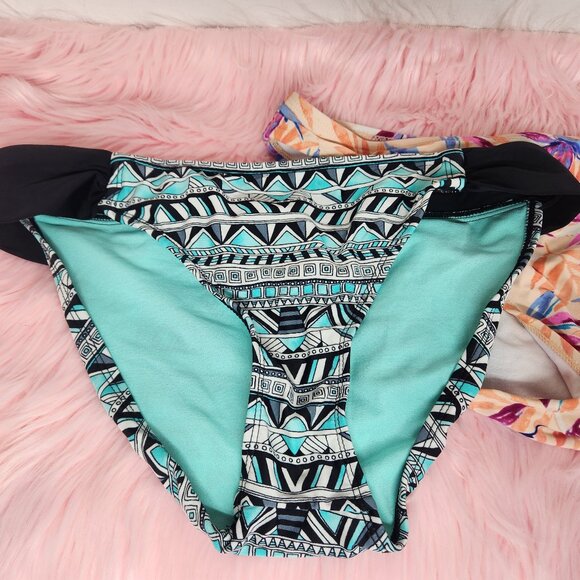 Arizona Jean Co. Blue & Pink Floral Geometric Bikini Bottoms Swim wear - Picture 2 of 5